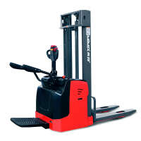 Pallet truck and reach stacker suppliers